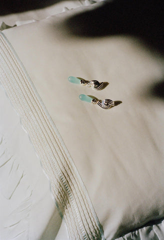 Sphynxesse Large - Silver/Jet Drops - F5 Concept Store